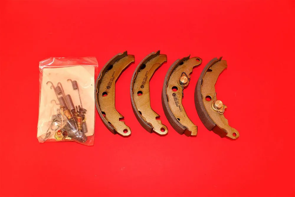 Kit ganasce freno posteriori Ford Fiesta